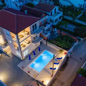  Apartman Thalia Horvátország